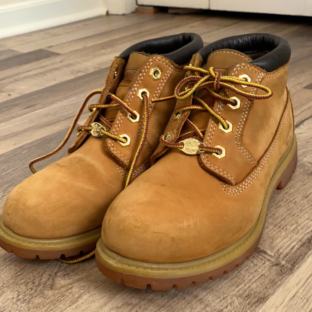 Timberland Women's Waterproof Chukka Boots |Size 6